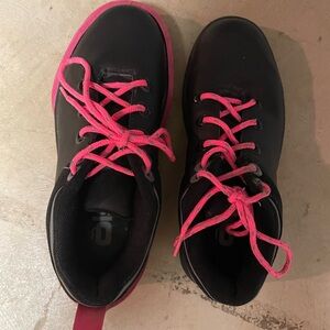 Black and Pink Women's curling shoes. Comes with rubber grip for slide shoe